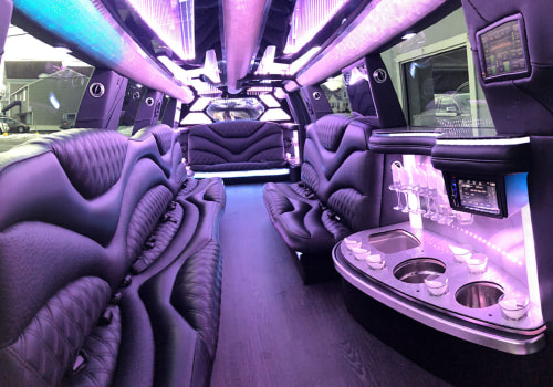 Can 12 people fit in a limo?